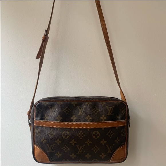 Louis Vuitton Handbags - Authentic Louis Vuitton Monogram Trocadero 27